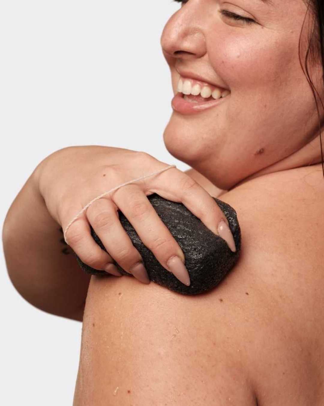 banbu-konjac-schwamm-k-rper-f-r-fettige-haut-mit-aktivkohle image 2