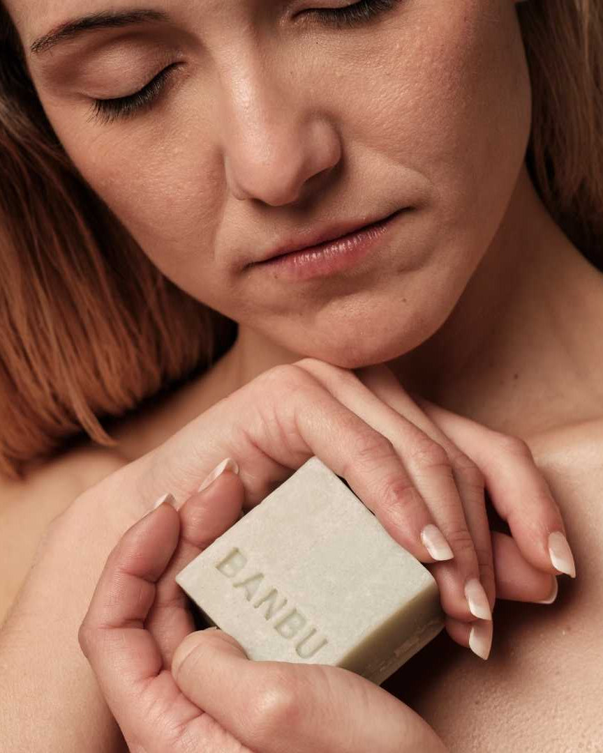banbu-aura-mousse-facial-gesichtsmousse-normale-trockene-haut image 2